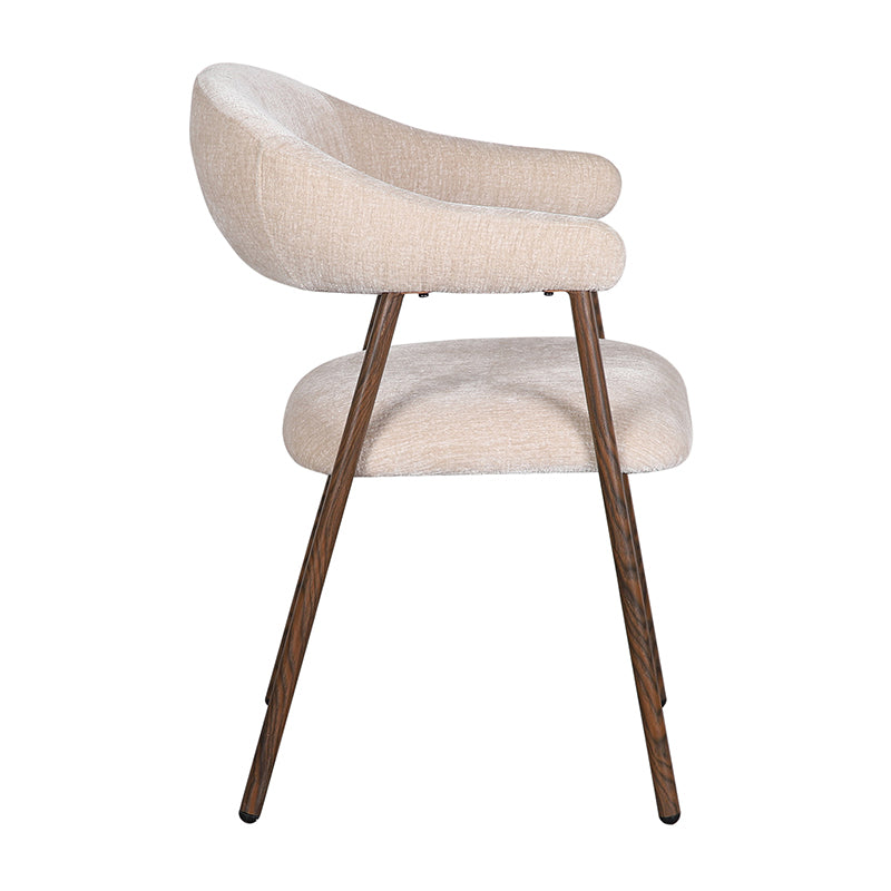 Chaise scandinave couleur fauve