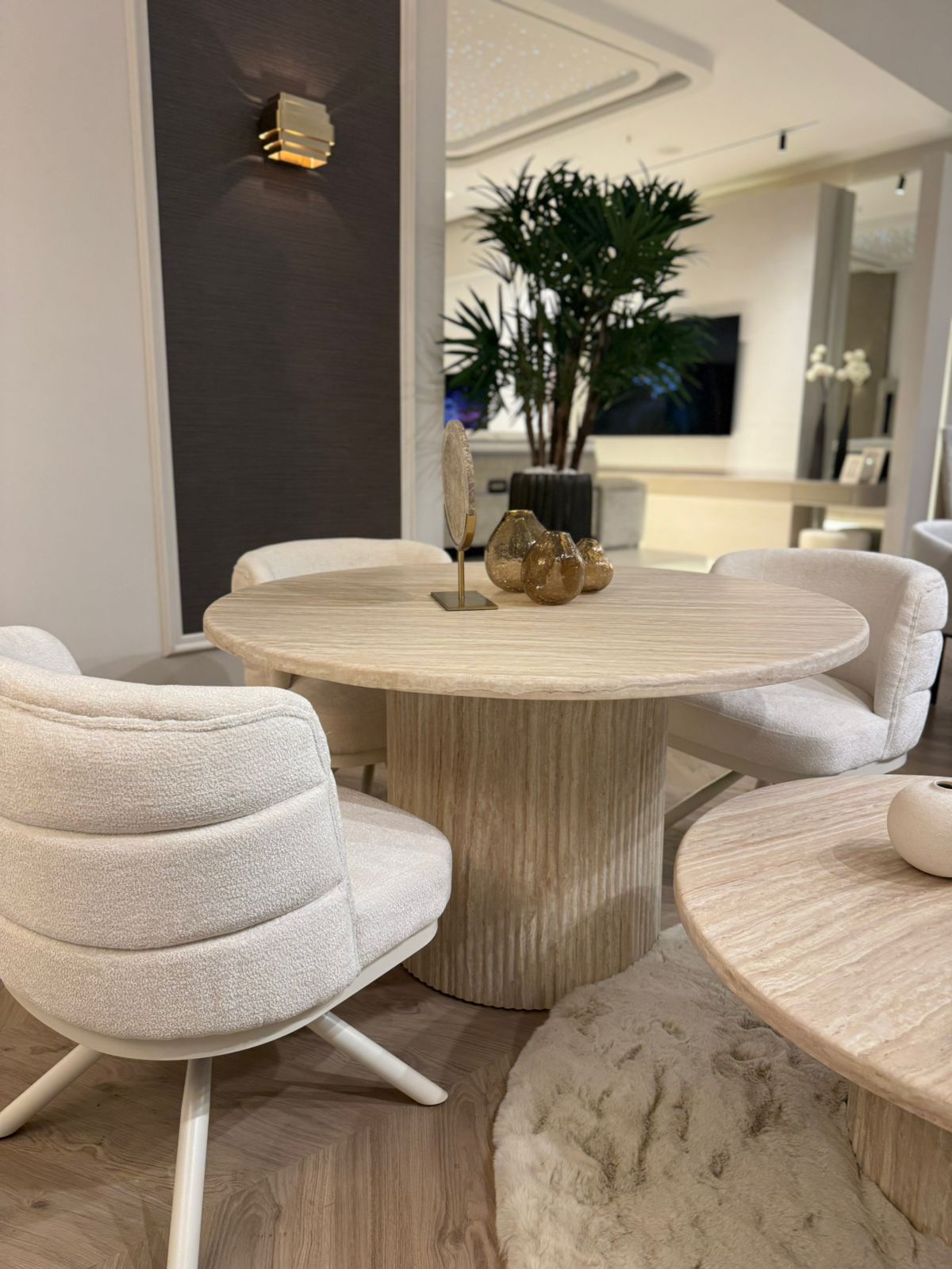 Table à manger en travertin Ø130 cm