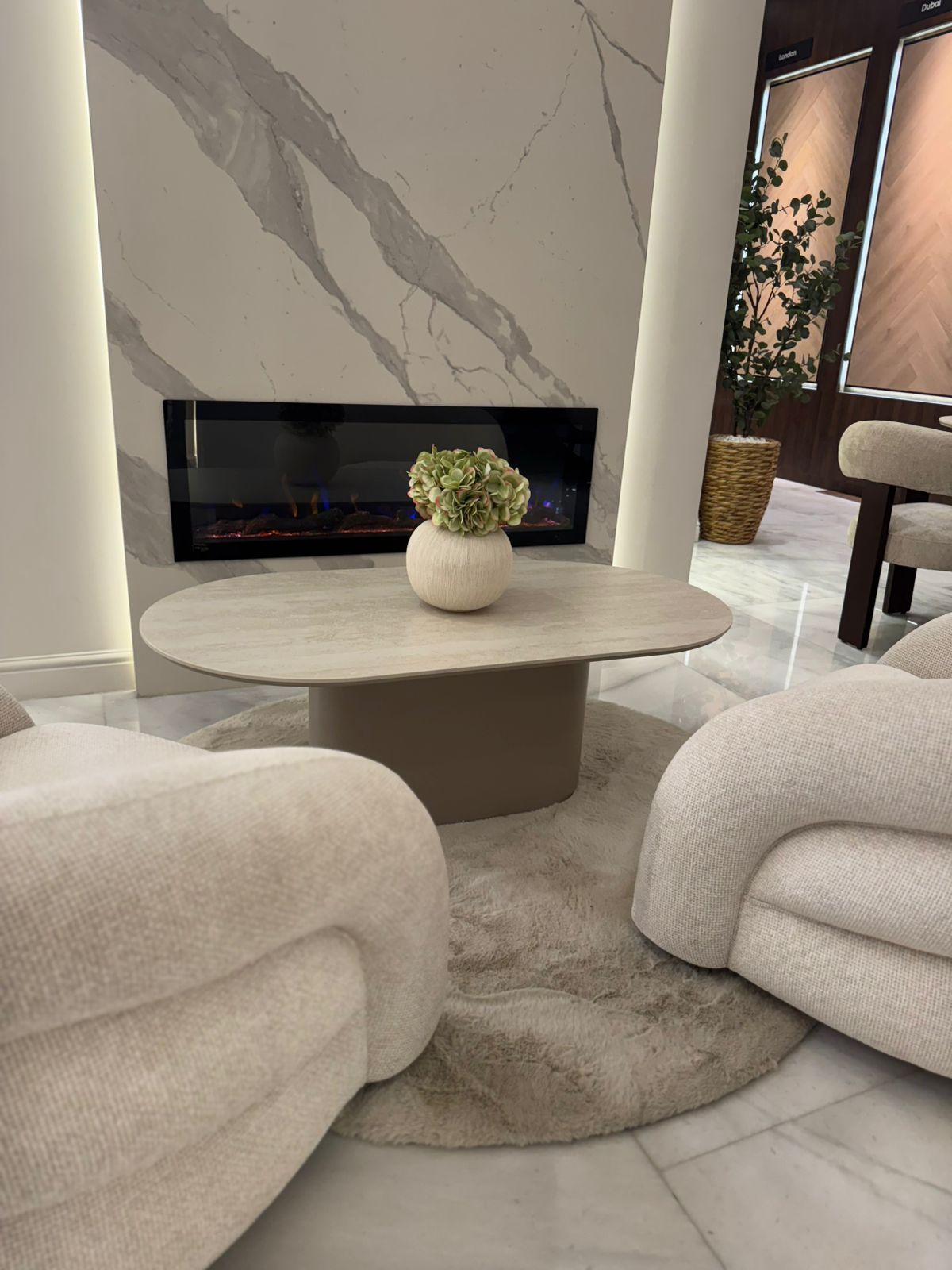 Table basse en pierre beige – 130 x 70 x 45 cm